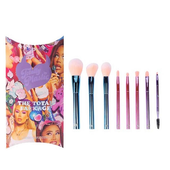 BH Cosmetics x Iggy Azalea Totally Plastic Collection - Picture 4 of 16